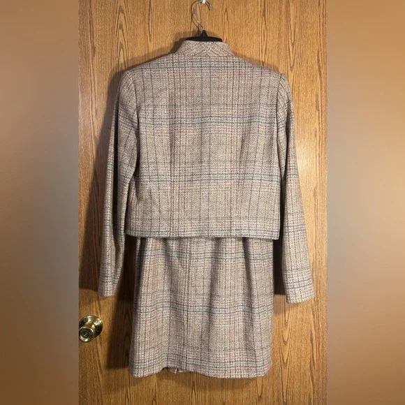 Silk & Wool Blend Check Tweed Albee 2 Piece 70’s Women’s Suit - Picture 6 of 9